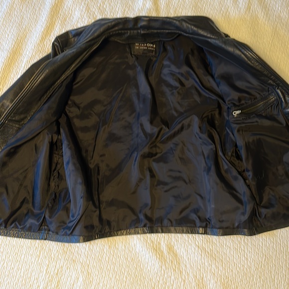 Genuine Leather Jacket - Picture 4 of 7